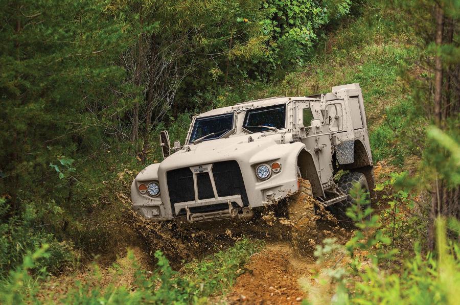  Oshkosh L-ATV 2012 года  (фото 7 из 9)